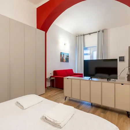 Collegno Cozy 3* トリノ